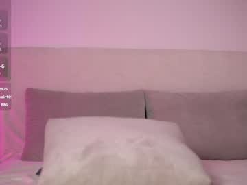 girl
        honeyyykate cam image #3497742