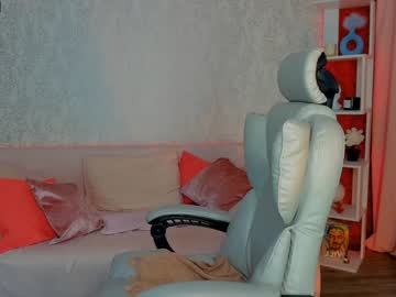 girl
        madeline_jackson cam image #580390