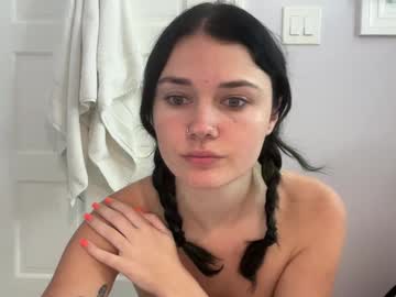 girl
        queencassidyy cam image #3609527