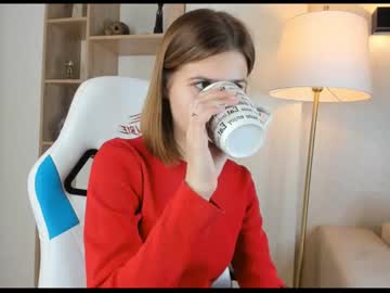 girl
        fontyfall cam image #1907883