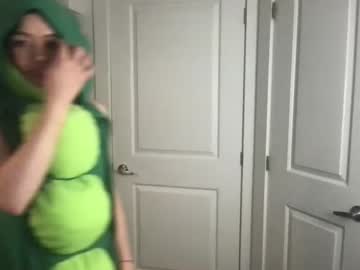 girl
        littlesugarpea cam image #1555595