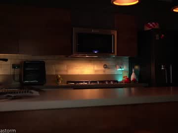 girl
        alejastorm cam image #1116227