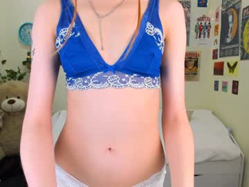 girl
        lana_say cam image #676835