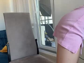 girl
        elli_harmon cam image #3071025