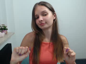 girl
        vivien_slender cam image #3108957