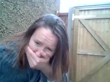 girl
        eatmypie69 cam image #1930981