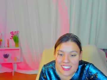 girl
        lika_diaz cam image #3705836