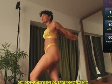 girl
        venus_in_jeans cam image #3047381