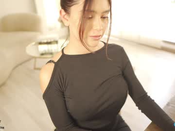 girl
        honeyco57 cam image #4259203