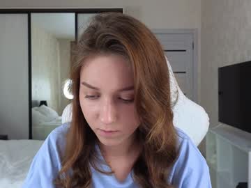 girl
        tadammary cam image #2853976