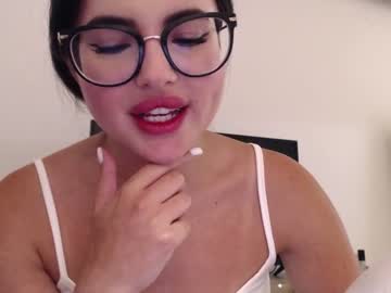 girl
        playnofuckinggames cam image #1033045