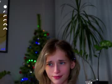girl
        taitehambelton cam image #3858753