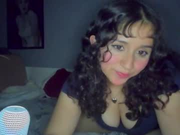 girl
        lexi_luxe cam image #3863527