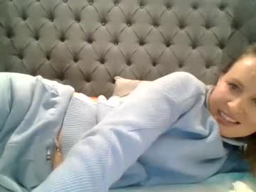 girl
        eatmypie69 cam image #1846077
