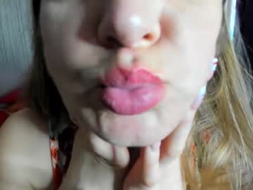 girl
        milf_tea cam image #603621