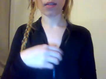 girl
        your_fav1 cam image #4582874