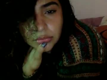 girl
        arletnoa cam image #4189060