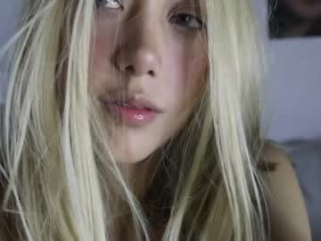 girl
        wendy_daniela cam image #2746870