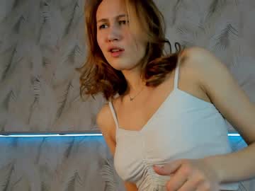 girl
        kendl_led cam image #2642110