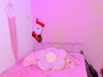 girl
        little_effy18_ cam image #3838948
