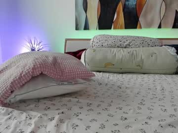 girl
        mis_eva cam image #3783720