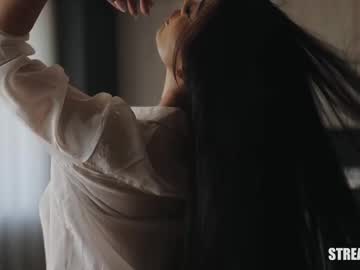 girl
        valeria_orozco cam image #4270725