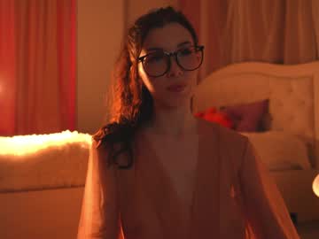 girl
        sophia_lean cam image #3212635