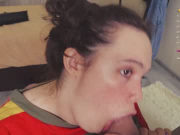 girl
        chery_lady22 cam image #1518230