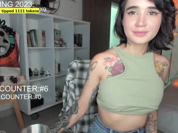 girl
        lonelly_lolly98 cam image #2067252