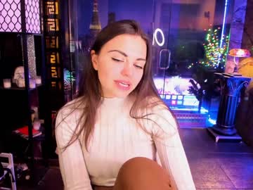 girl
        alma_pearl cam image #681540
