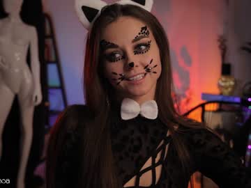 girl
        lettymoa cam image #2837995