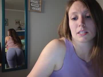 girl
        reach4thepeach cam image #2276834