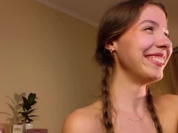 girl
        wanda_robinson cam image #4566253
