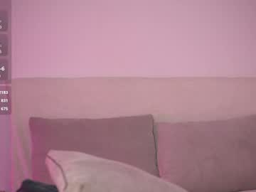 girl
        honeyyykate cam image #3583807