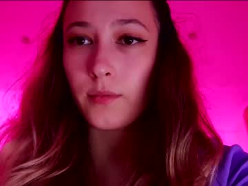 girl
        aveksmr cam image #1852342