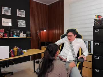 couple
        _danyland_ cam image #4292221