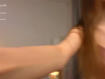 girl
        wanda_robinson cam image #2889948