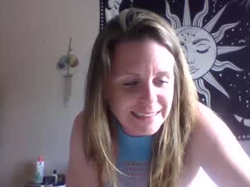 girl
        naughtyymarie420 cam image #1204429