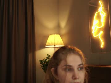 girl
        ammysky_ cam image #1424517