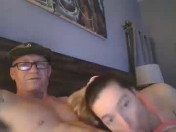 couple
        tippytopmuffintop cam image #2556408