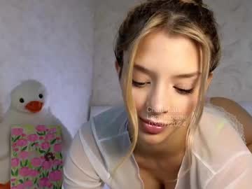 girl
        lesi_moonie cam image #3010830