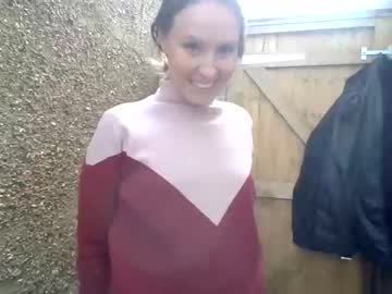 girl
        eatmypie69 cam image #2318735