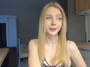 girl
        oh_honey_ cam image #716098