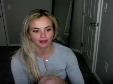 girl
        gracieparker cam image #1915724
