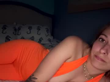 girl
        kyliecompton cam image #4298693
