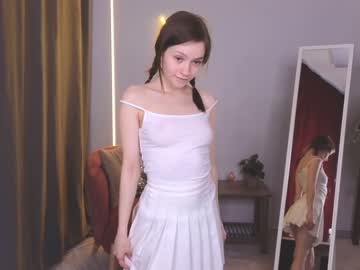 girl
        bless_sheila cam image #915978
