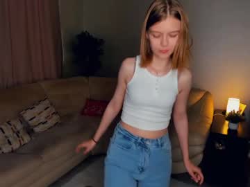 girl
        liliandaniels cam image #2893095