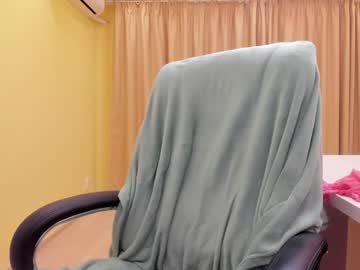 girl
        onebigkiss cam image #2916712