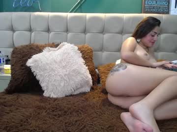 couple
        valerya_sex cam image #1113527