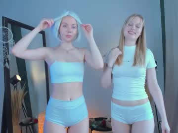 girl
        cassie_palmer cam image #4535377